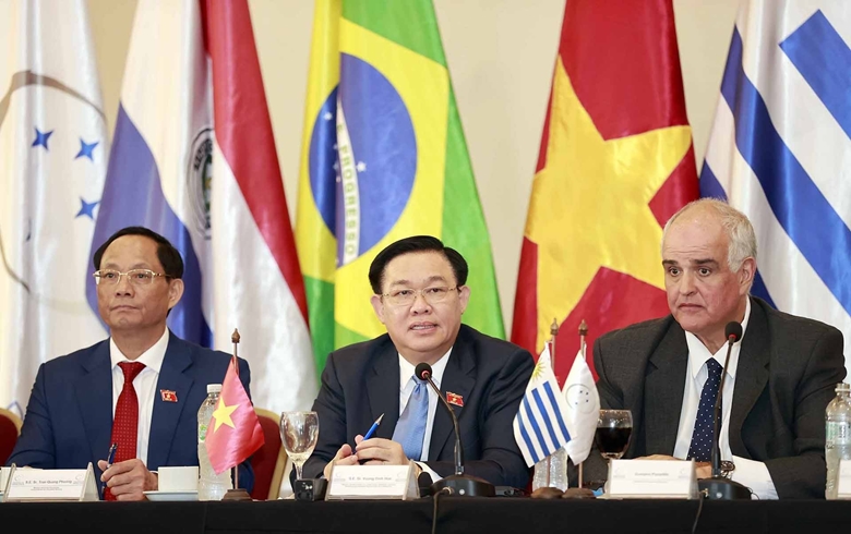 Tăng cường hợp tác với Nghị viện Khối thị trường chung Nam Mỹ