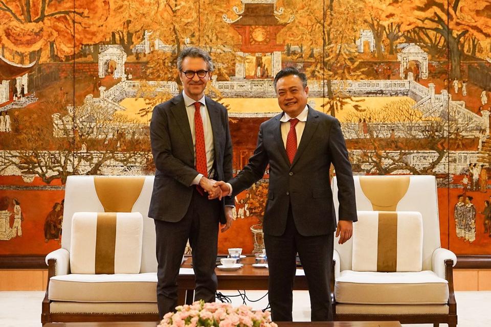 Hà Nội coi trọng quan hệ với EU và các nước thành viên