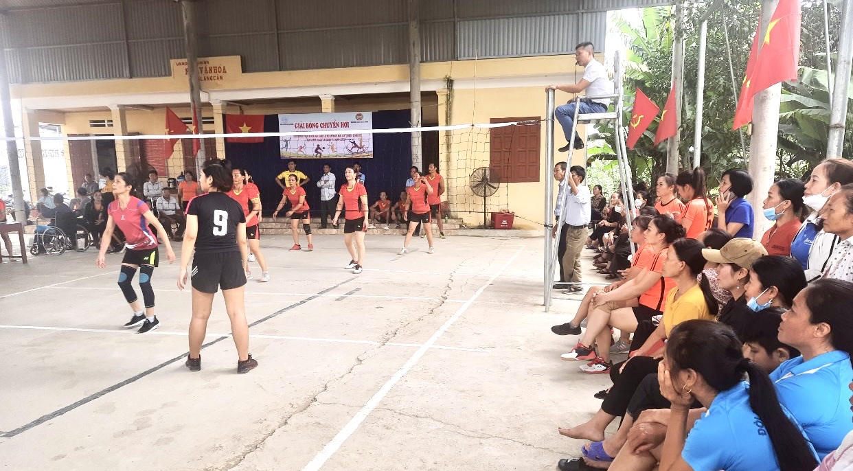 Sôi nổi phong trào xây dựng nhà văn hoá ở Yên Bình