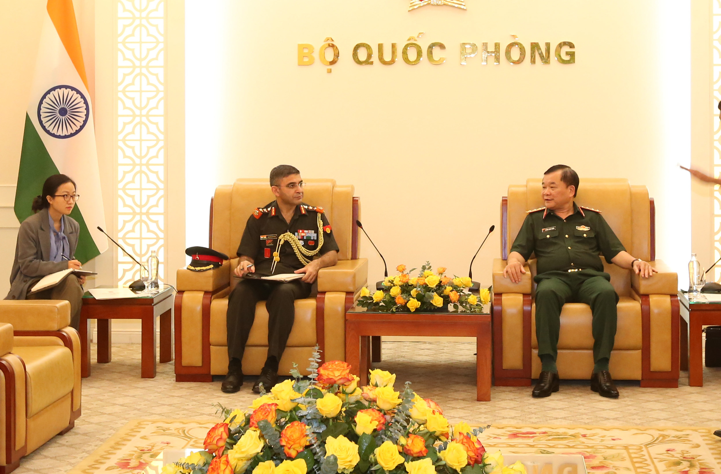 Phối hợp triển khai hiệu quả hợp tác quốc phòng Việt Nam - Ấn Độ