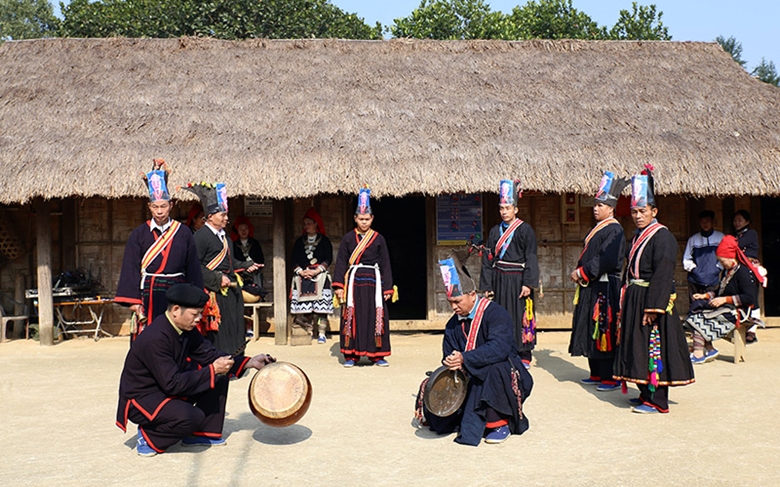 Lễ cầu mùa của người Dao Tiền