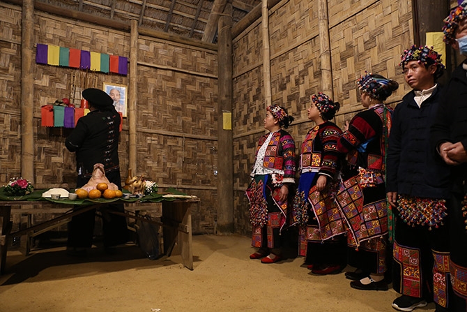 Tục dâng cúng tổ tiên của người Lô Lô