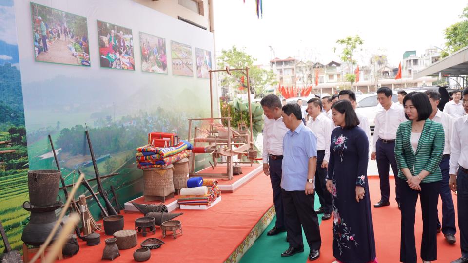 Hà Nội là địa phương điển hình trong nâng cao đời sống đồng bào dân tộc thiểu số