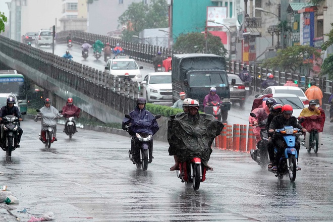 Nhiều khu vực trên cả nước có mưa và dông