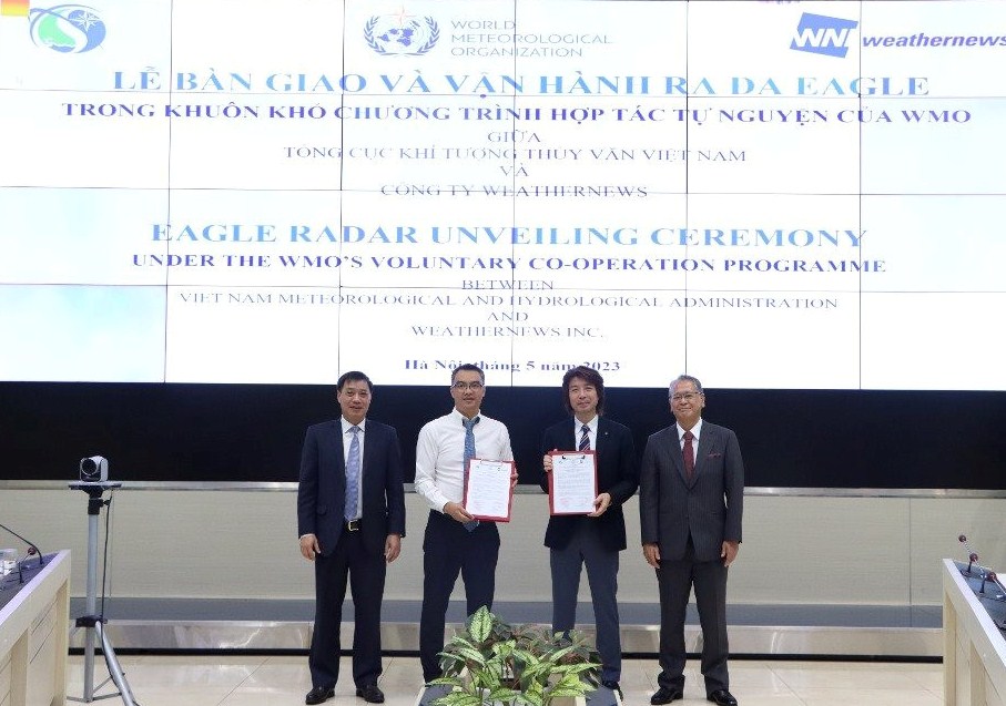 Bàn giao và vận hành Radar Eagle phục vụ công tác dự báo thiên tai
