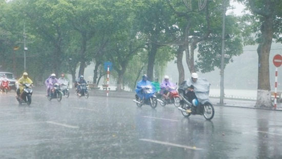 Mưa dông trên cả nước, nhiều nơi có mưa rất to