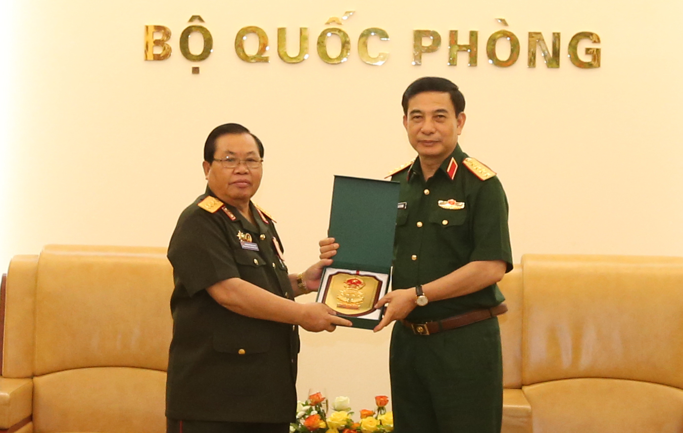 Tăng cường tình đoàn kết gắn bó giữa hai nước, hai Quân đội Việt Nam - Lào