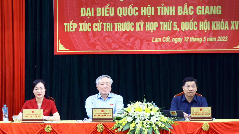 Cử tri Bắc Giang kiến nghị giải quyết nhiều vấn đề dân sinh và các chính sách còn vướng mắc