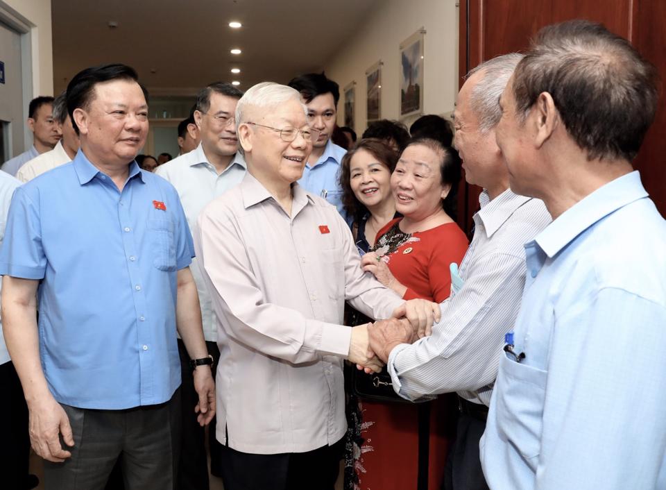 Nếu đã vi phạm, thấy “tay” nhúng chàm rồi tốt nhất xin thôi