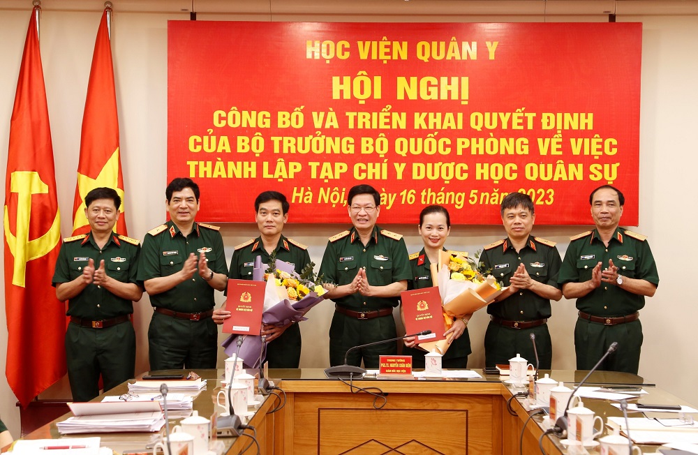Thành lập Tạp chí Y dược học quân sự