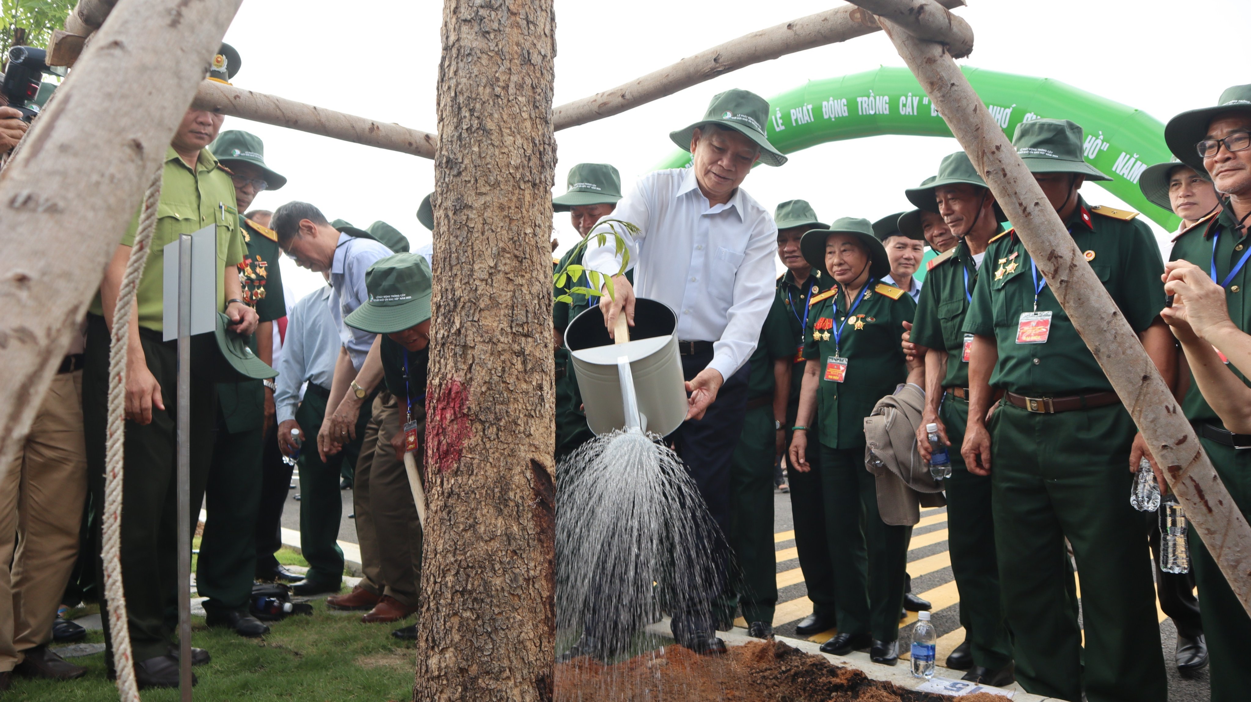 Bình Phước Phát động trồng cây “Đời đời nhớ ơn Bác Hồ” năm 2023