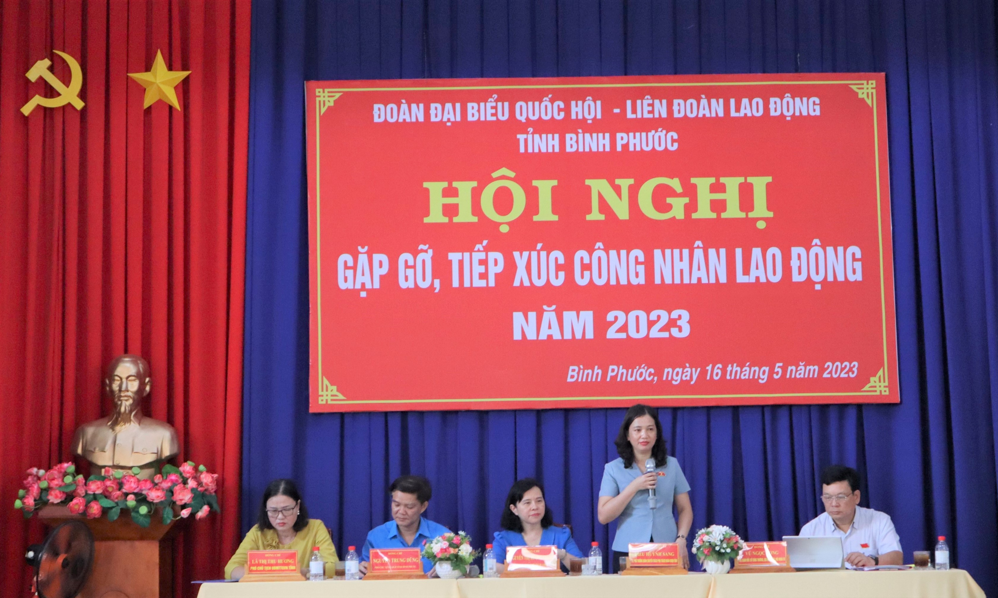 Công nhân, người lao động Bình Phước quan tâm vấn đề việc làm