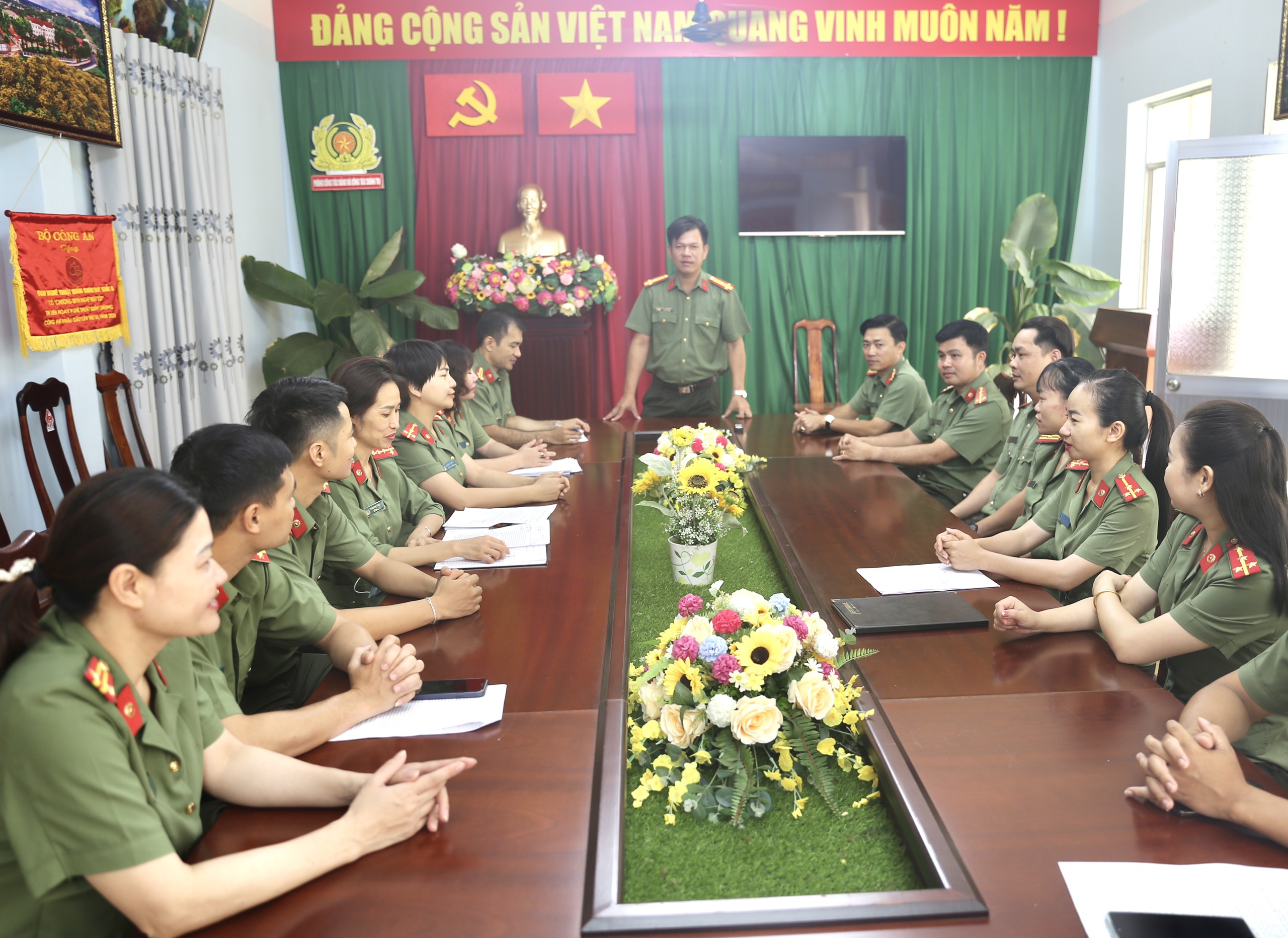 Hiệu quả từ mô hình “chấm điểm, bình xét thi đua tháng”
