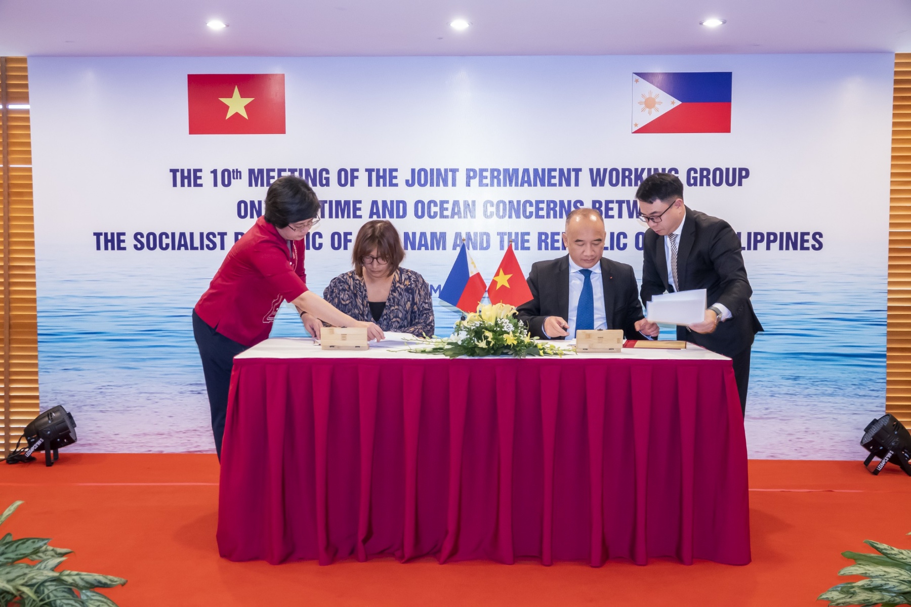 Việt Nam - Philippines tăng cường hợp tác về biển và đại dương