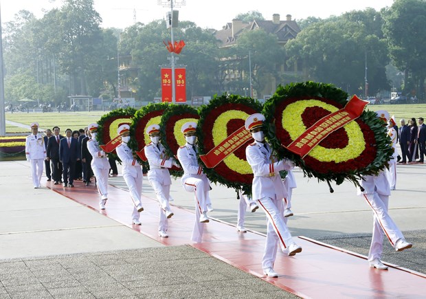 Lãnh đạo Đảng, Nhà nước vào Lăng viếng Chủ tịch Hồ Chí Minh