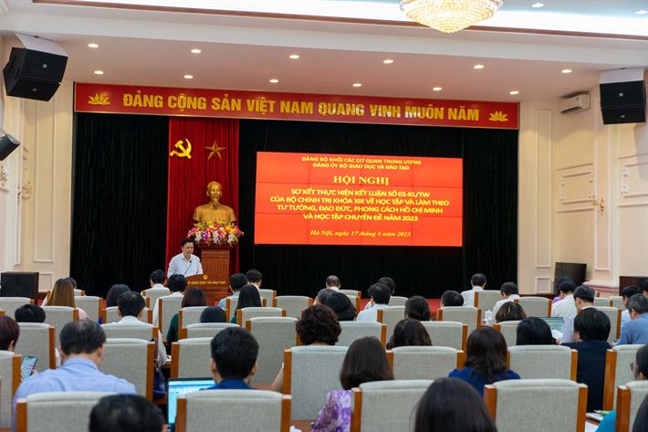 Thi đua học và làm theo Bác bảo đảm thiết thực, sát thực tế
