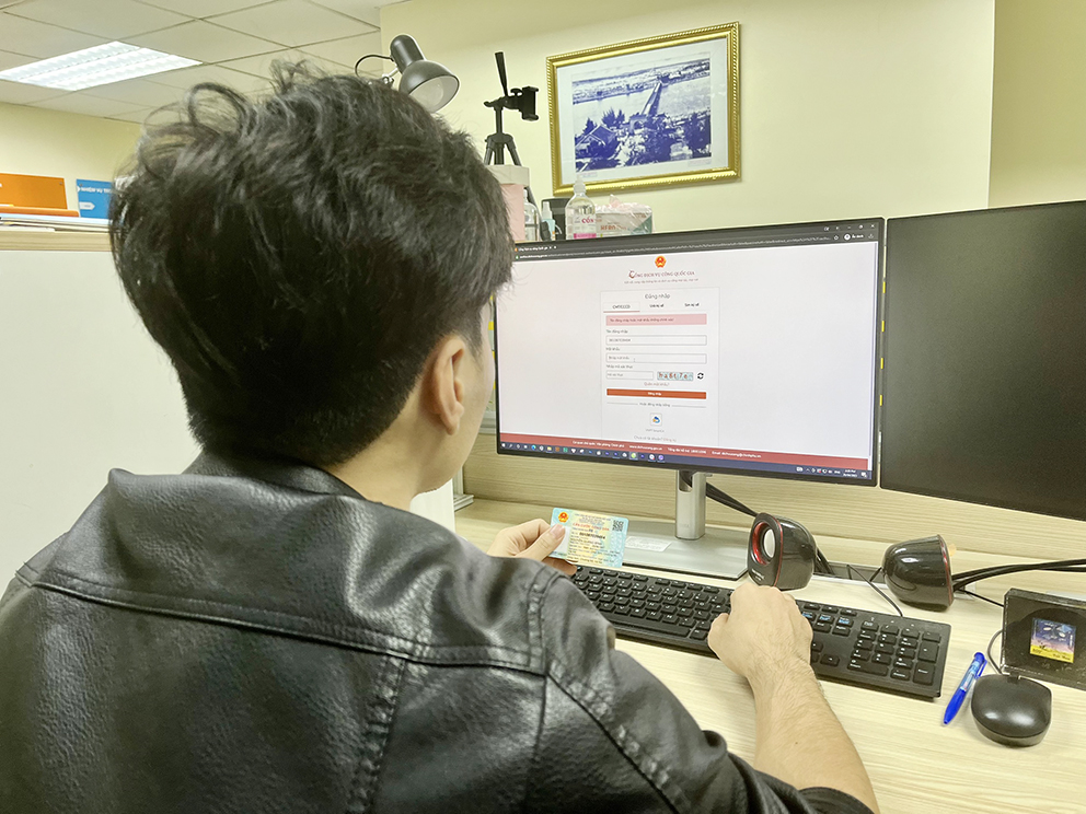 Làm hộ chiếu online – Nhận tại nhà qua Bưu điện an toàn, tiện lợi