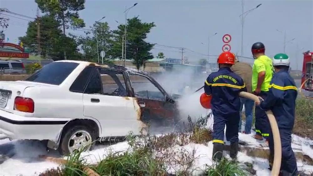 Khuyến cáo các biện pháp phòng ngừa, xử lý khi xảy ra cháy ô tô, xe máy