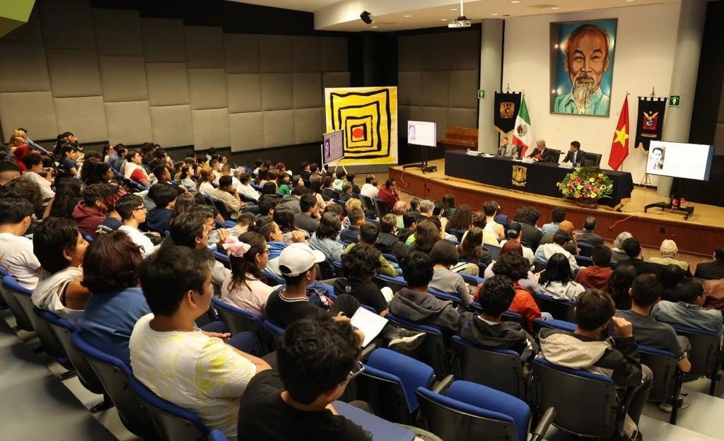 Kỷ niệm 133 năm Ngày sinh Chủ tịch Hồ Chí Minh tại trường đại học lớn nhất Mexico