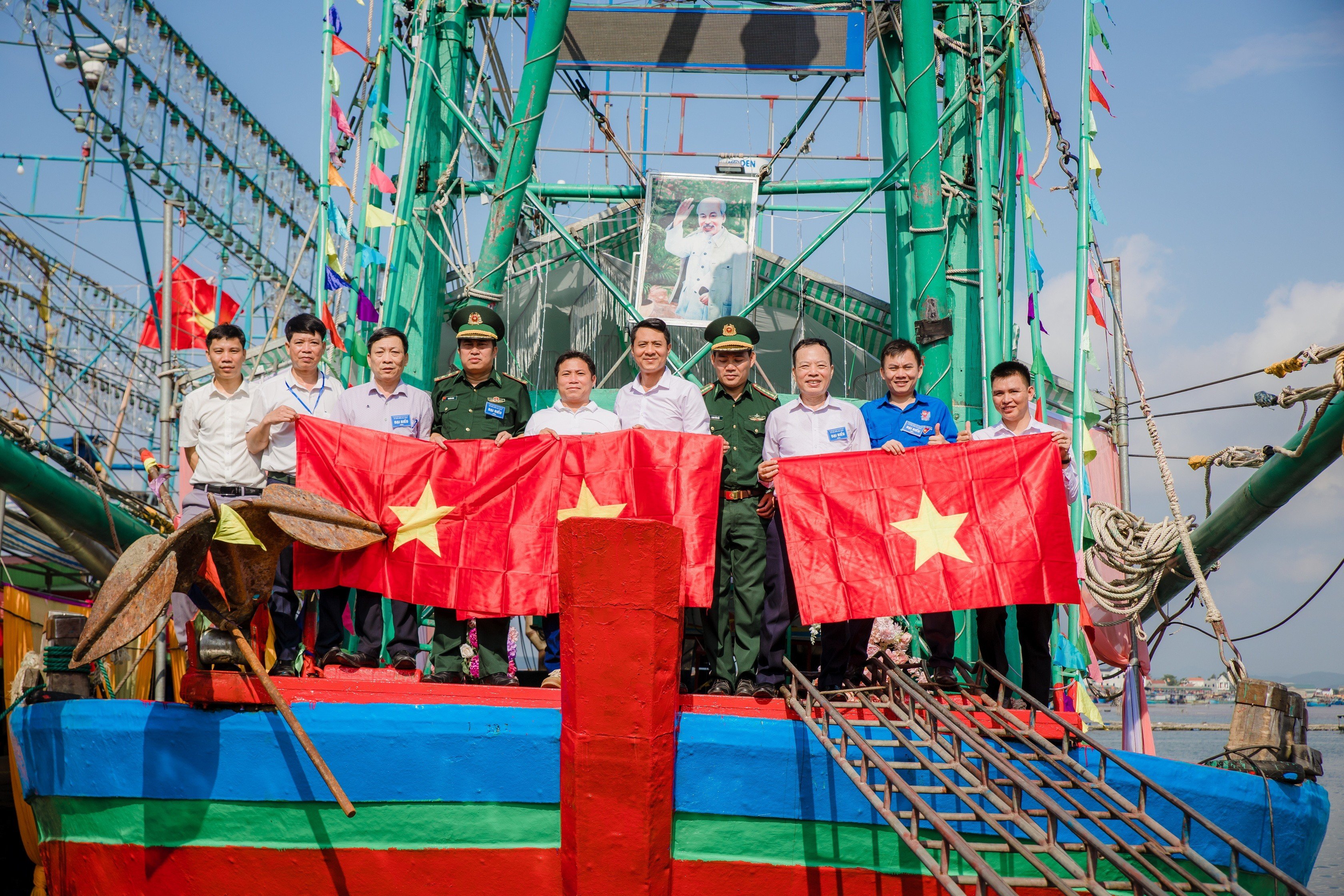 Quyết liệt chống khai thác thủy sản bất hợp pháp