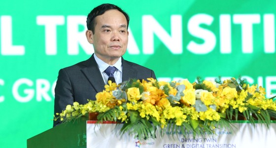Phó Thủ tướng Trần Lưu Quang dự Hội nghị Tương lai châu Á và làm việc tại Nhật Bản