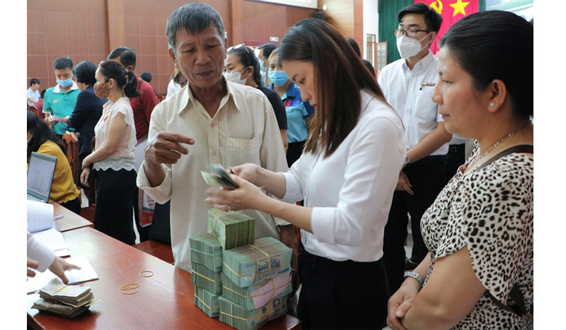 90 tỷ đồng đầu tiên bồi thường tái định cư dự án sân bay Long Thành