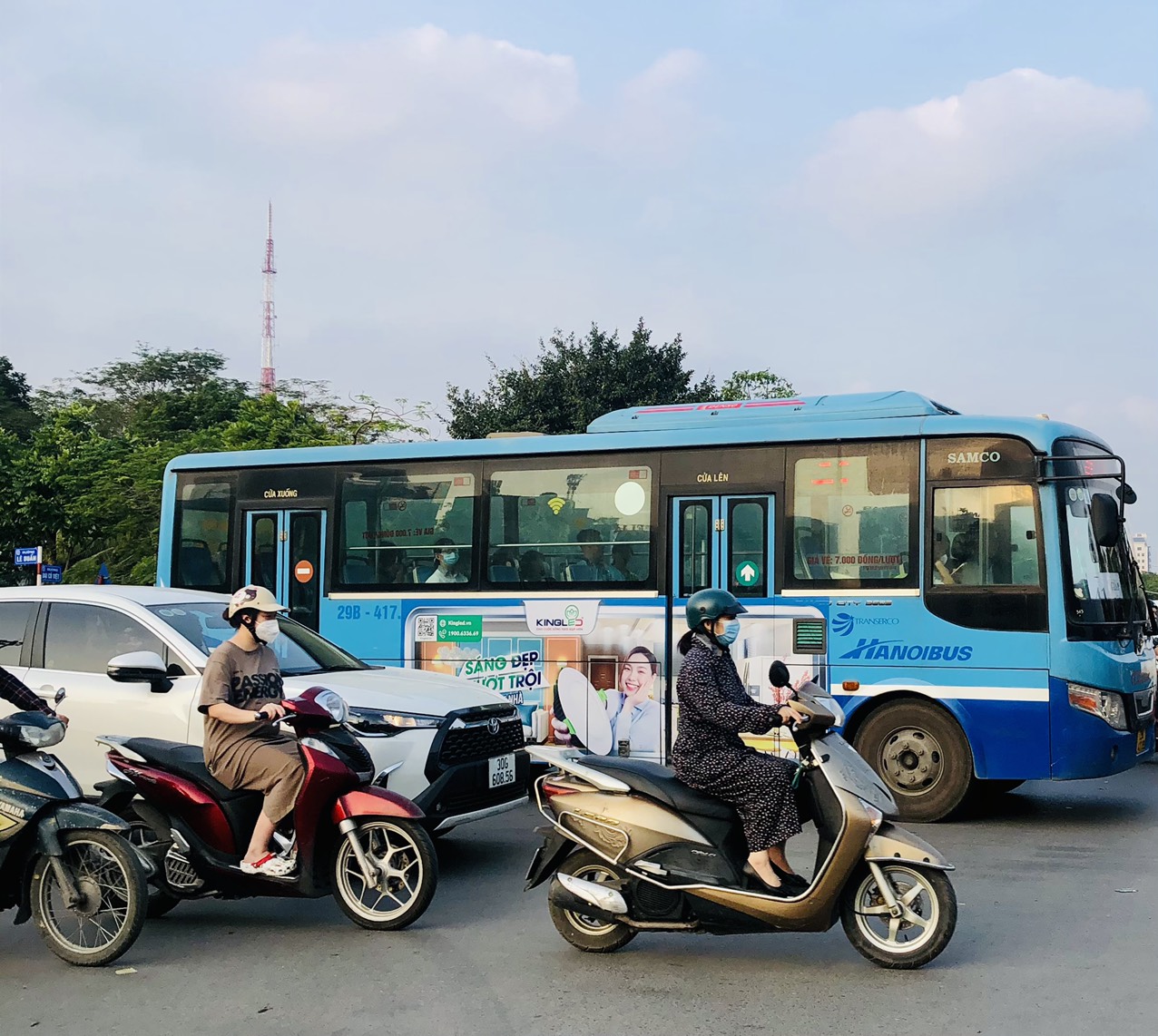 Bắc Bộ ngày nắng, chiều tối và đêm mưa to