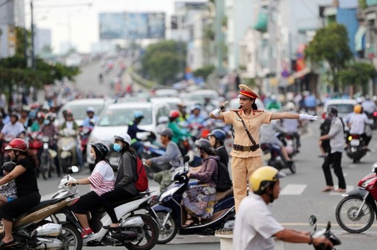 Tăng cường sự lãnh đạo của Đảng đối với công tác bảo đảm trật tự, an toàn giao thông trong tình hình mới