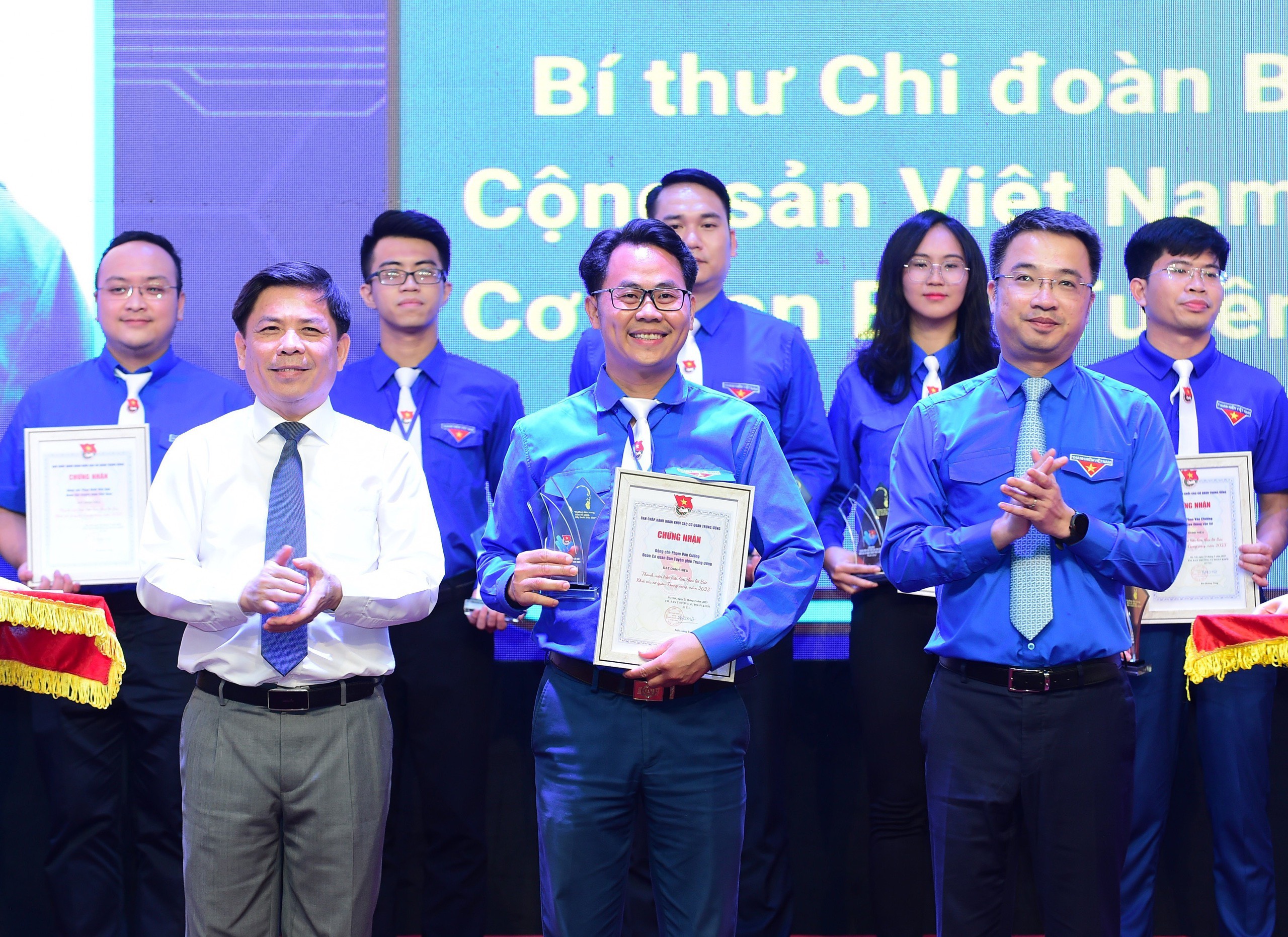 Tuyên dương 75 thanh niên tiên tiến làm theo lời Bác Khối các cơ quan Trung ương