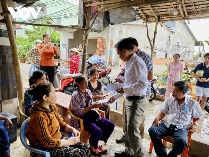 Hậu Giang Thăm hỏi, hỗ trợ các gia đình bị thiệt hại do sạt lở