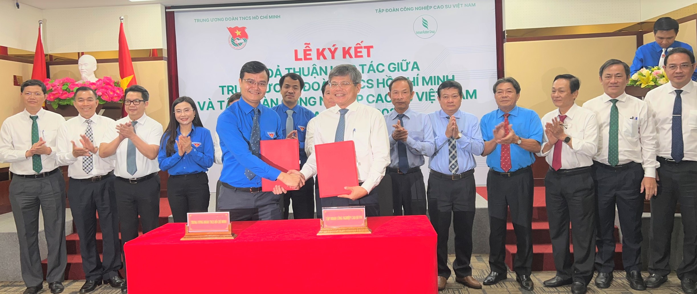Trung ương Đoàn và Tập đoàn Công nghiệp Cao su Việt Nam ký kết phối hợp giai đoạn 2023-2027