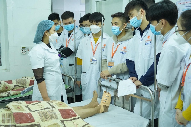 Nhiều ý kiến xung quanh việc đưa môn Ngữ văn vào xét tuyển ngành Y