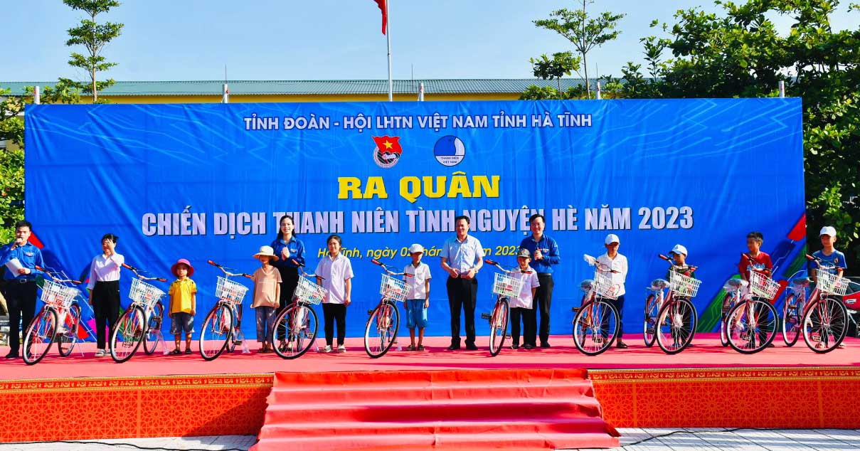 Tuổi trẻ Hà Tĩnh thể hiện sức trẻ, khát vọng cống hiến