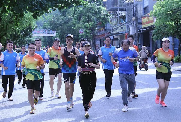 Những bước chân vì cộng đồng”