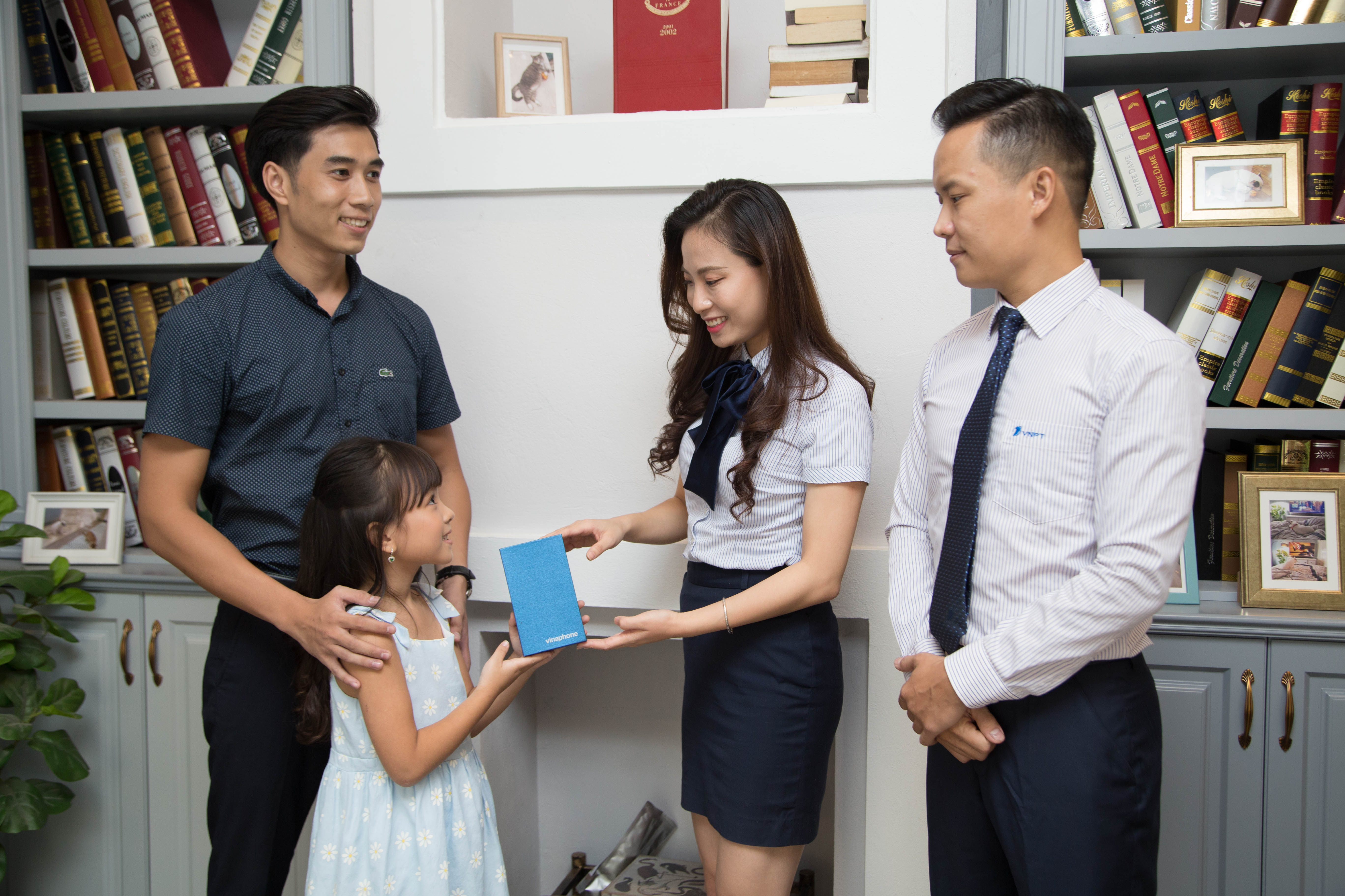 VinaPhone tri ân khách hàng mừng sinh nhật lần thứ 27