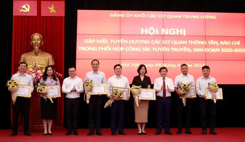 Đẩy mạnh tuyên truyền việc thực hiện các nhiệm vụ của Đảng bộ Khối các cơ quan Trung ương