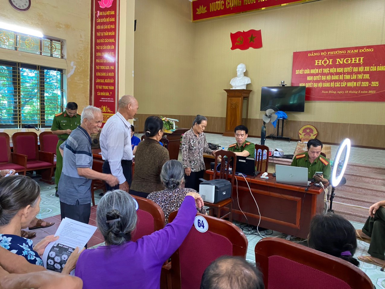 Hải Dương được Bộ Công an biểu dương hoàn thành cấp CCCD dân trước thời hạn