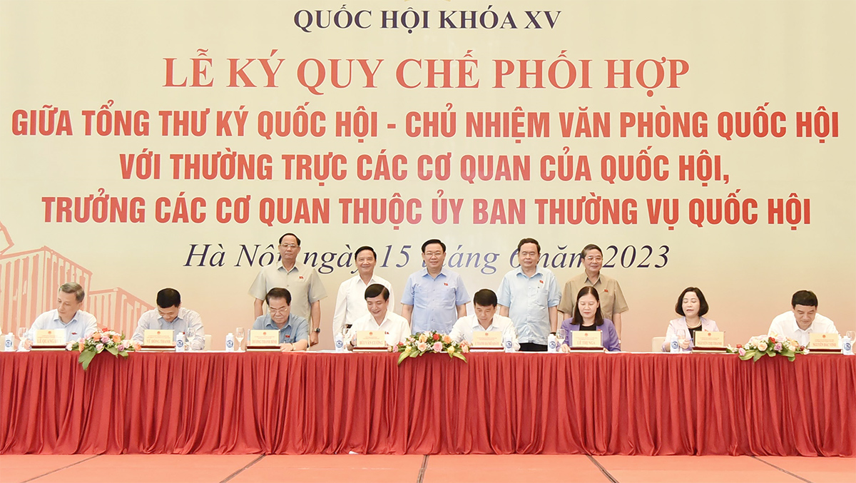 Ký Quy chế phối hợp giữa Tổng Thư ký Quốc hội với Thường trực các cơ quan của Quốc hội