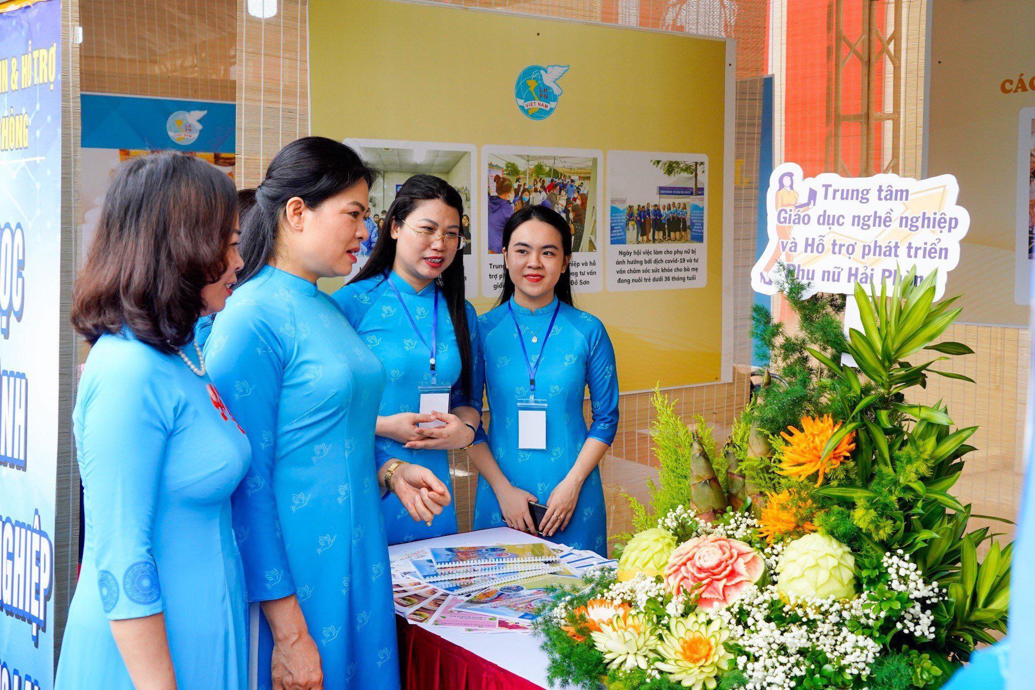 Khai mạc sự kiện Chợ quê an toàn và Hội thi nấu ăn Bữa cơm gia đình - Ấm áp yêu thương