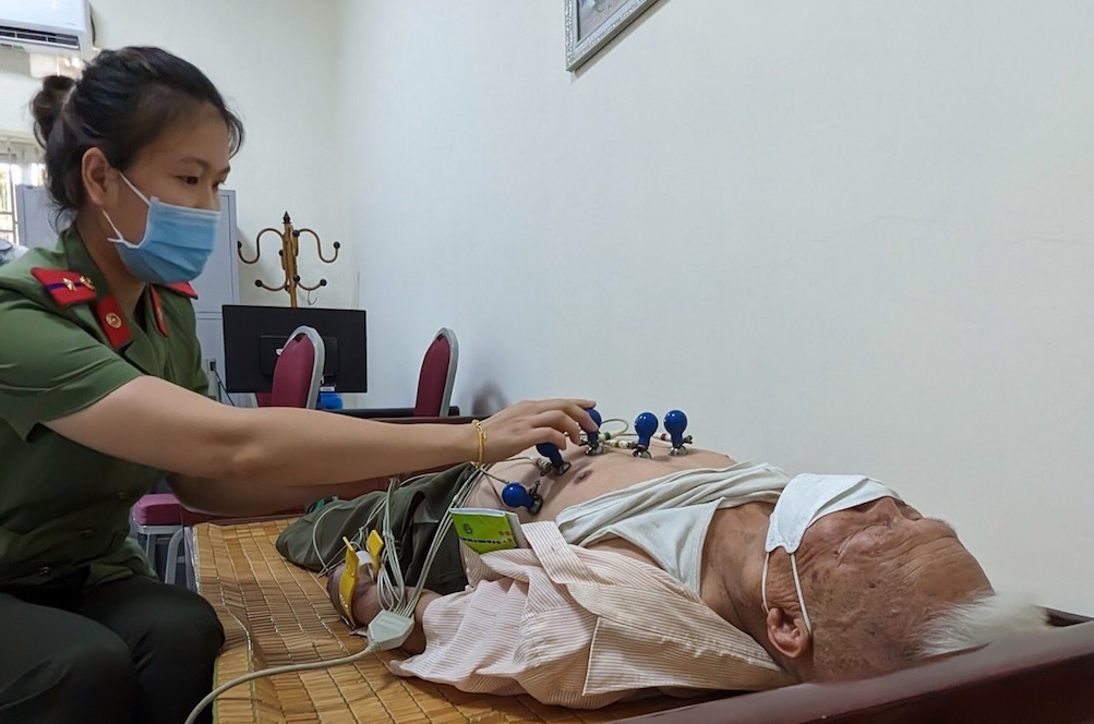 Phát huy tinh thần xung kích, tình nguyện của công nhân, công chức, viên chức và chiến sĩ trẻ Thủ đô