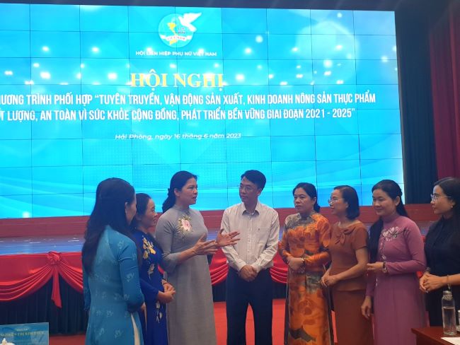 Phụ nữ cả nước chung tay đảm bảo an toàn thực phẩm