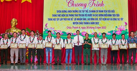 Hậu Giang Lan tỏa những cách làm hay trong học và làm theo Bác