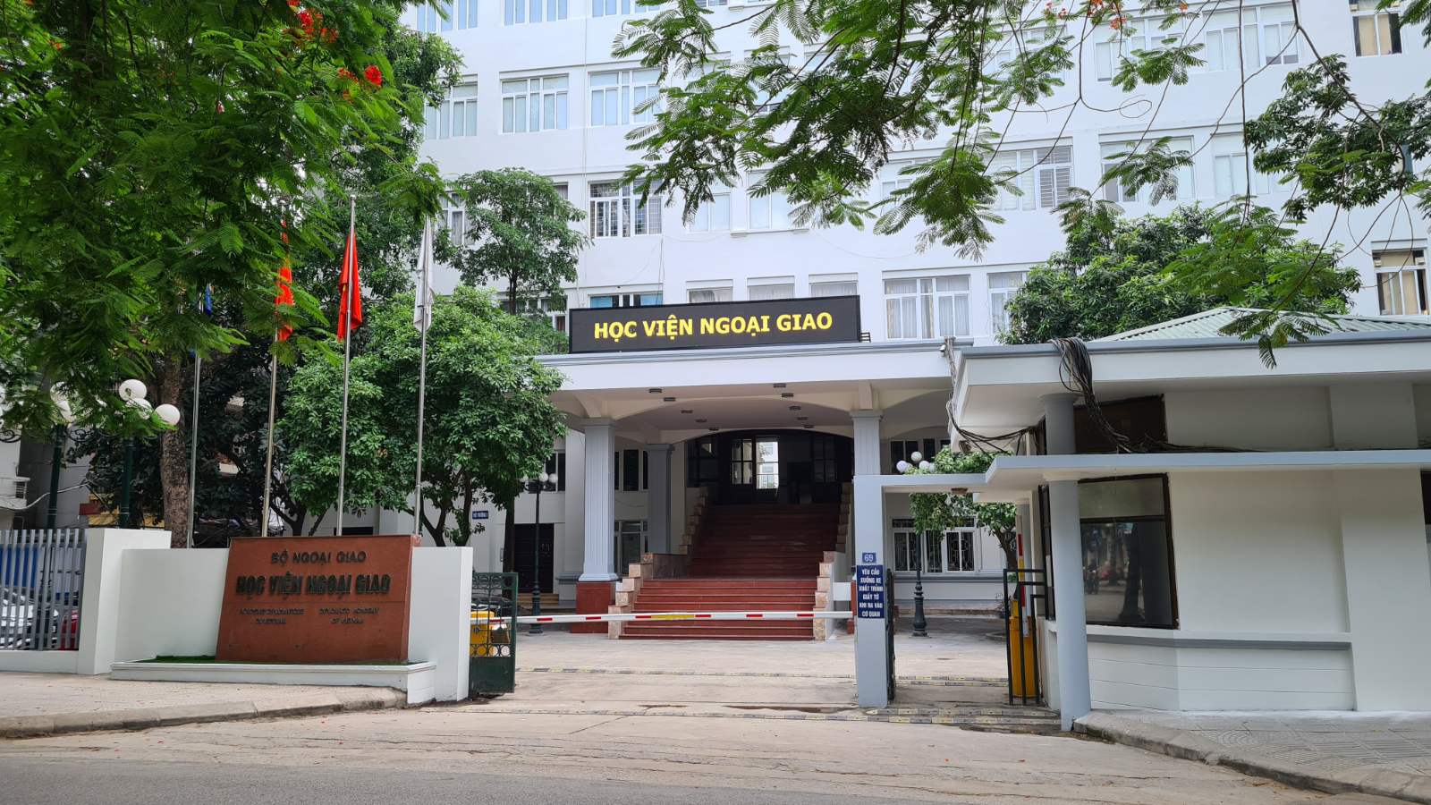 Học viện Ngoại giao công bố điểm chuẩn xét tuyển sớm 2023