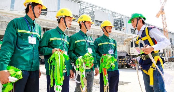 Ban hành danh mục ngành, nghề học nặng nhọc, độc hại, nguy hiểm trình độ trung cấp, cao đẳng