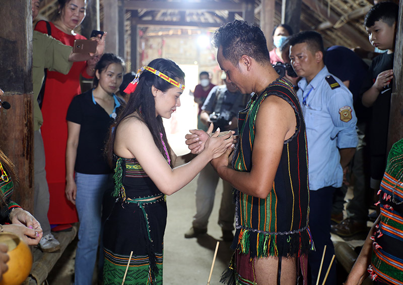 Lễ cưới của người M nông