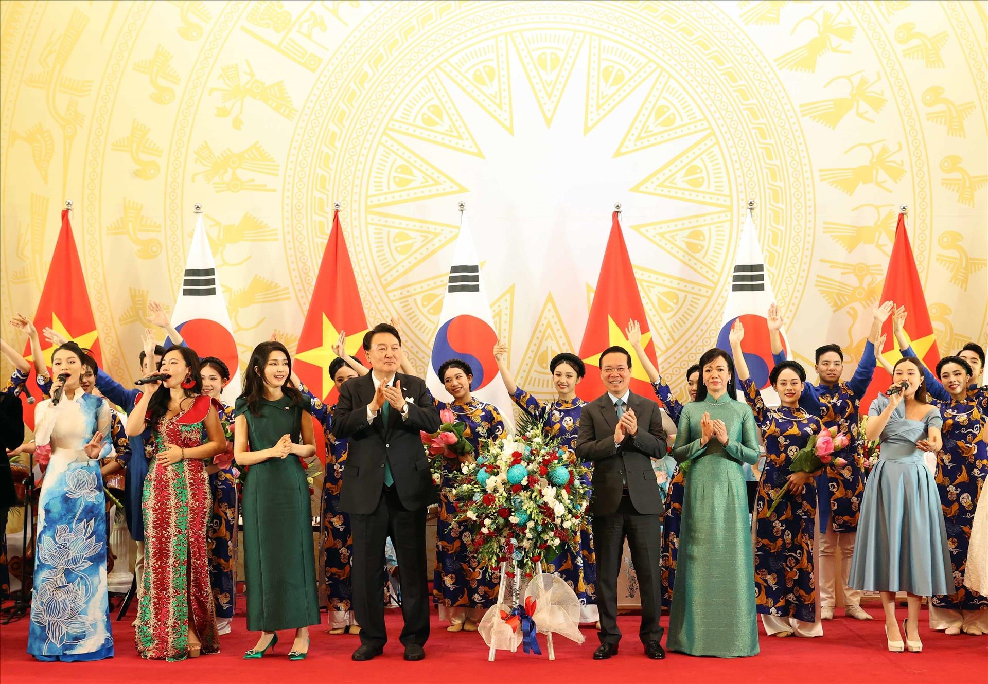 Chủ tịch nước chủ trì tiệc chiêu đãi Tổng thống Hàn Quốc