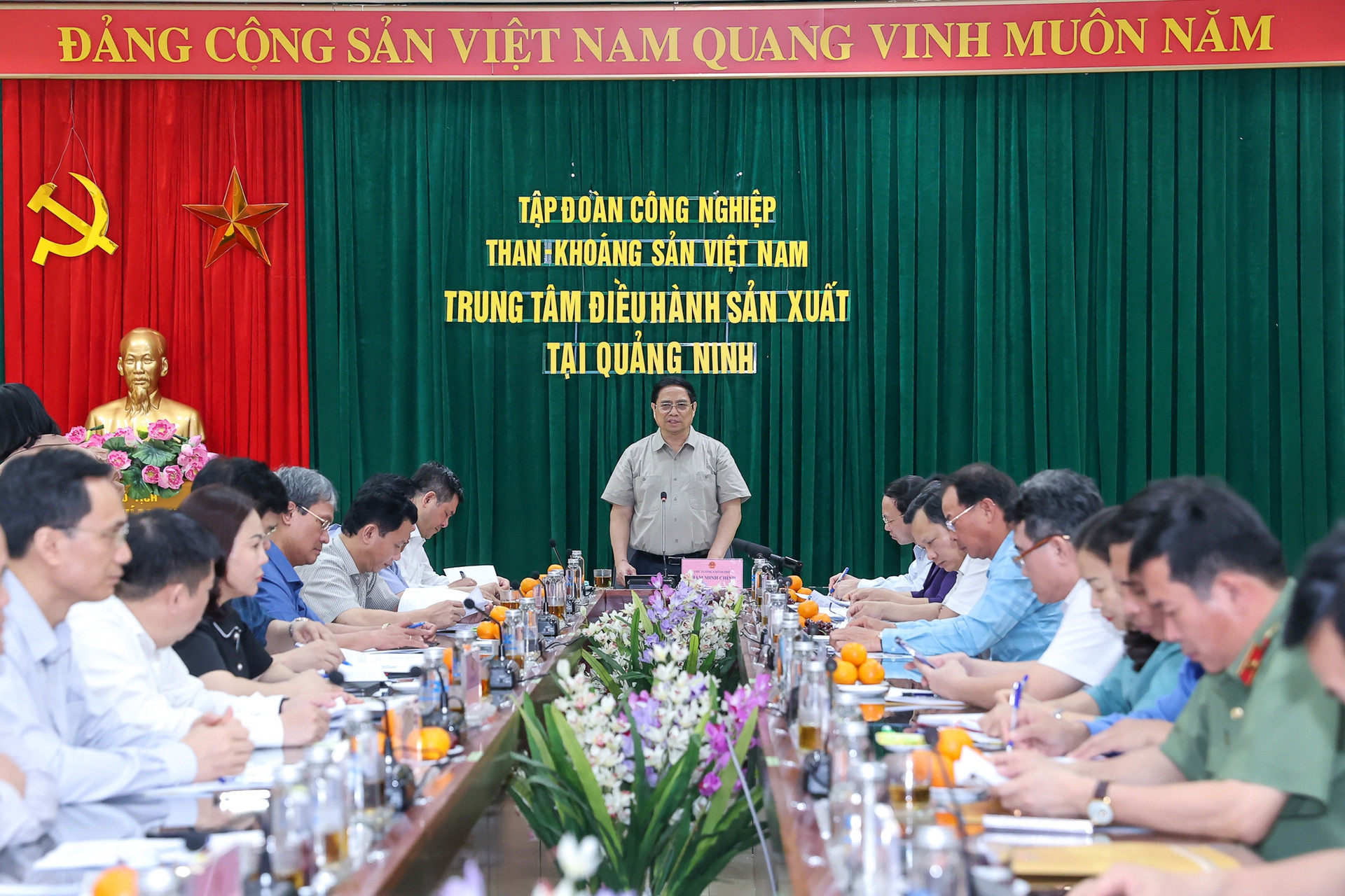 Phải bảo đảm cung ứng đủ than trong nước cho sản xuất điện