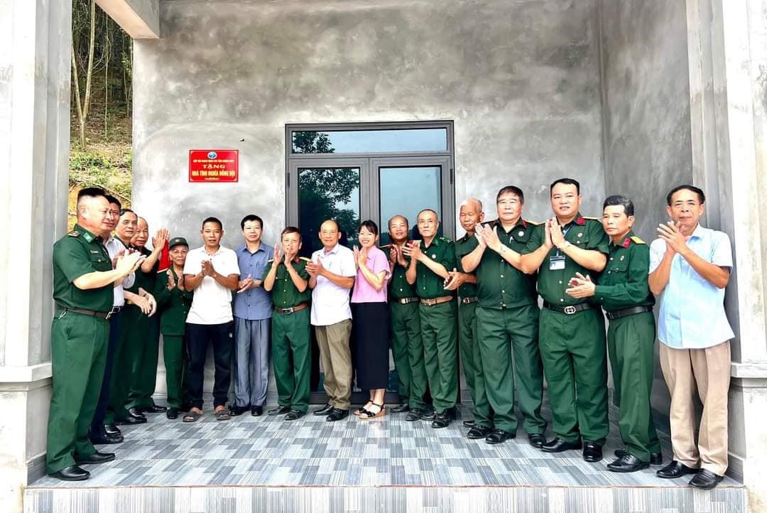 Ấm áp những ngôi nhà “Nghĩa tình đồng đội”