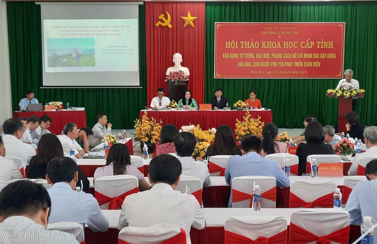 Xây dựng văn hóa, con người Phú Yên phát triển toàn diện