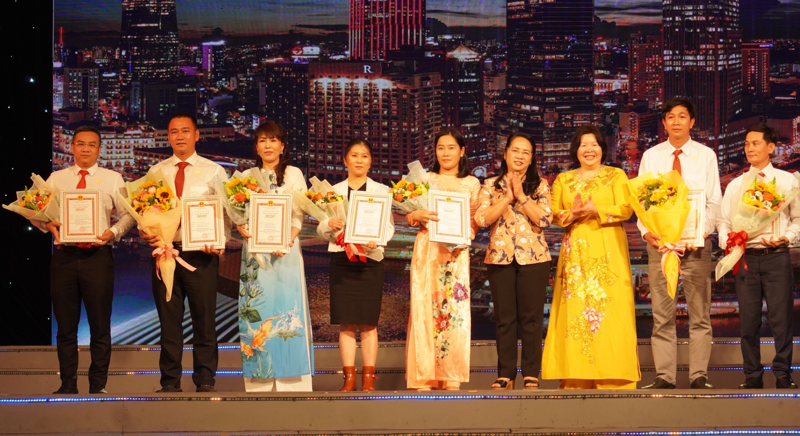 TP Hồ Chí Minh Công bố và trao quyết định công nhận 39 sản phẩm OCOP